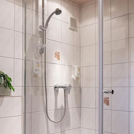 Kunibert, 120 Qm Apartment *